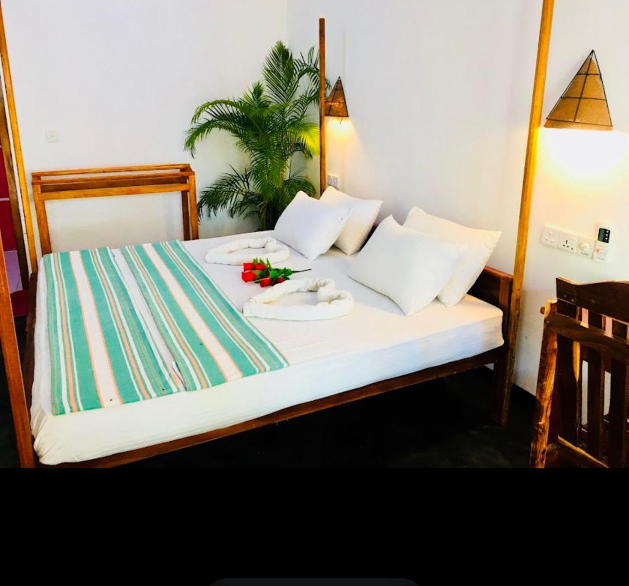 Beach Wave Hotel Аругам Бей Екстериор снимка