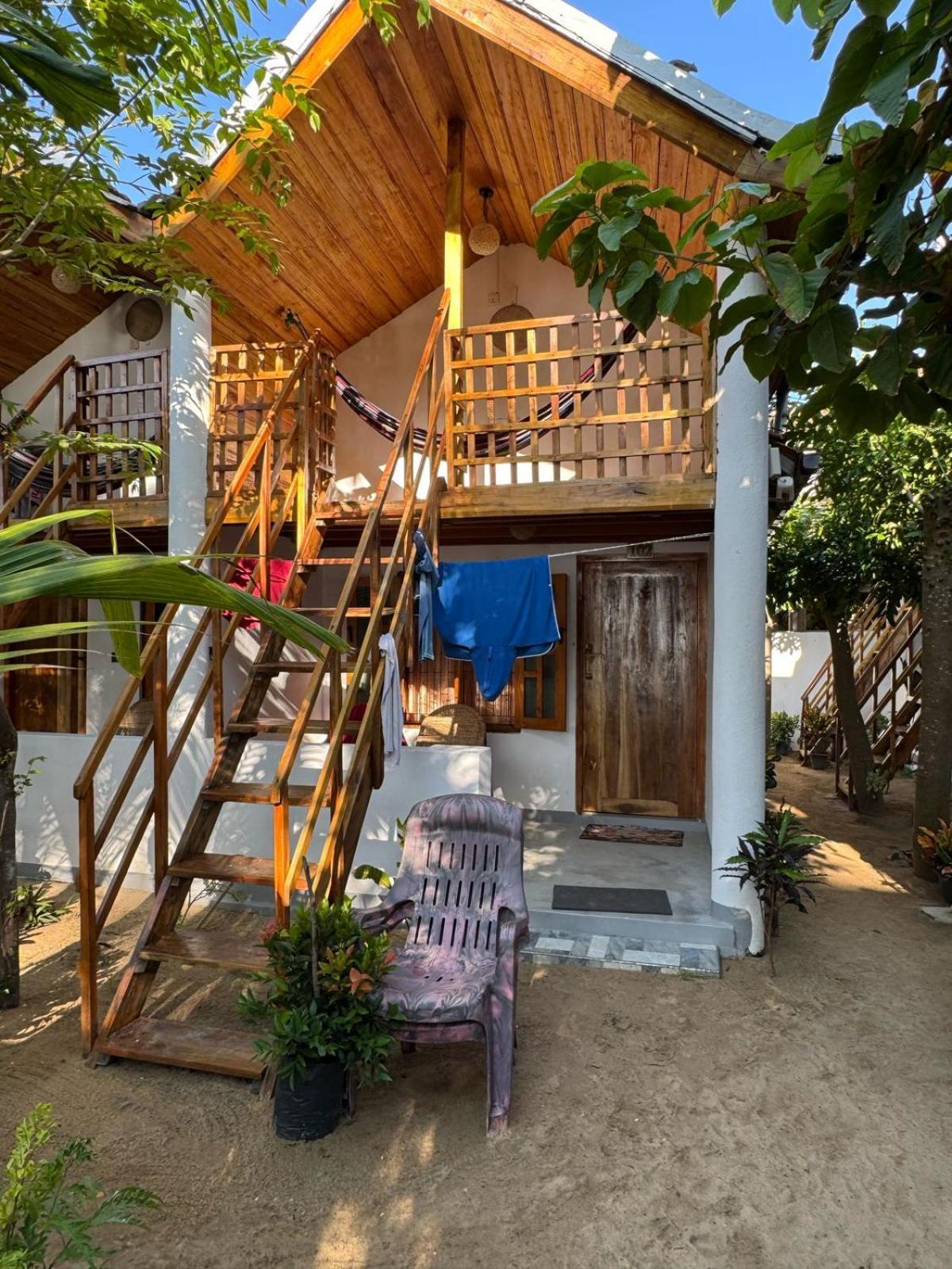 Beach Wave Hotel Аругам Бей Екстериор снимка
